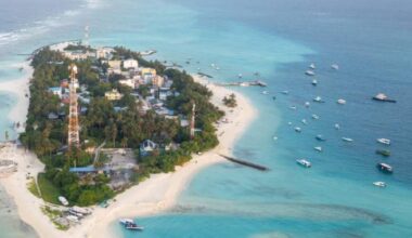 5 Italian tourists dead after exploring underwater caves in Maldives - National