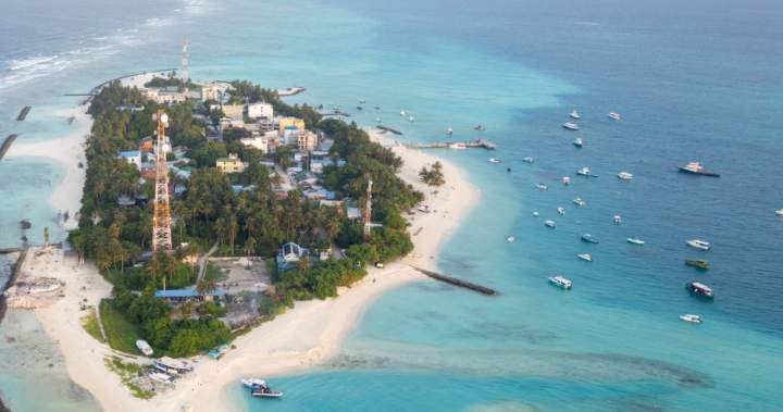 5 Italian tourists dead after exploring underwater caves in Maldives - National