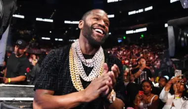 Mayweather says Pacquiao deal almost done, not struggling financially