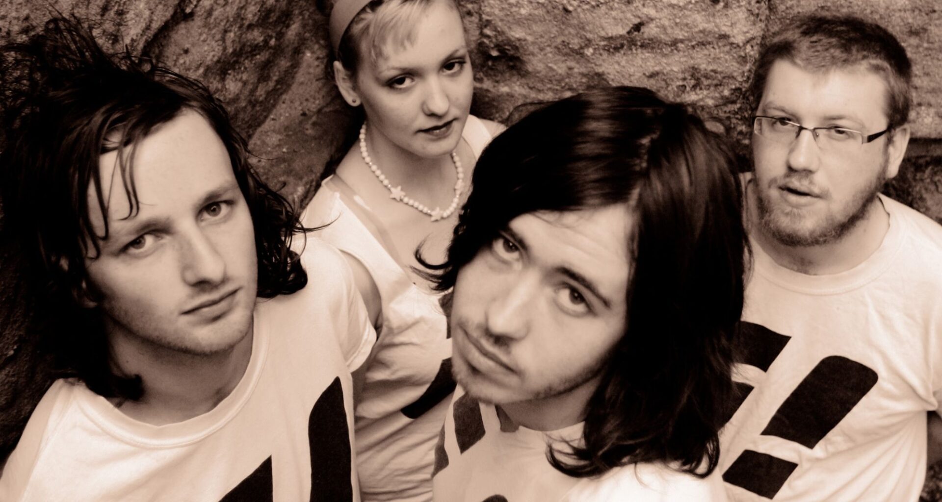 ¡Forward, Russia! to reunite for 2027 UK tour to celebrate 20 years of cult classic debut 'Give Me A Wall’