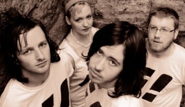 ¡Forward, Russia! to reunite for 2027 UK tour to celebrate 20 years of cult classic debut 'Give Me A Wall’