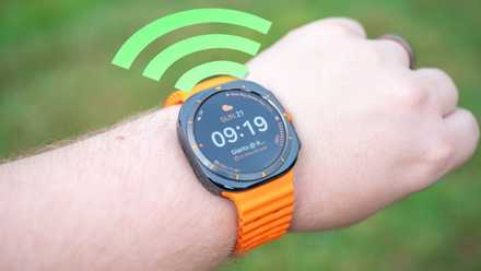 Galaxy Watch with LTE signal.