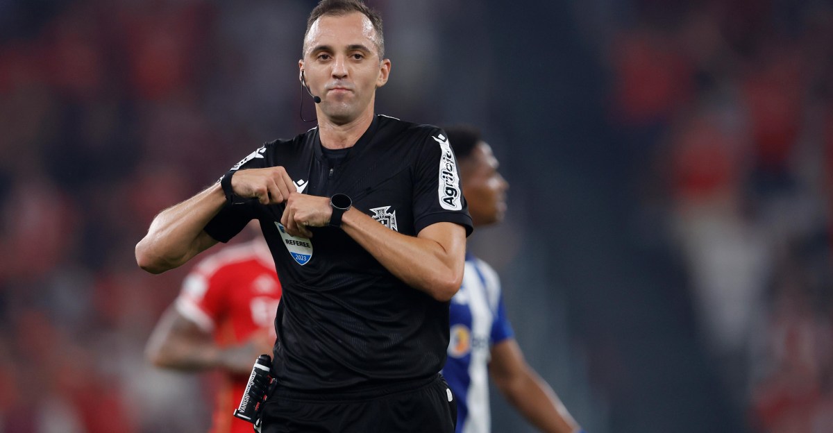 Bayern Munich CEO slams UEFA for assigning inexperienced referee