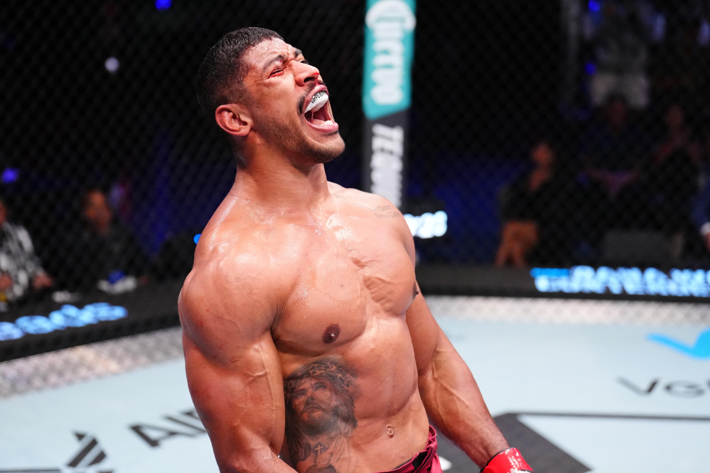 Luis Felipe Dias de Assis debuts at UFC Macau.