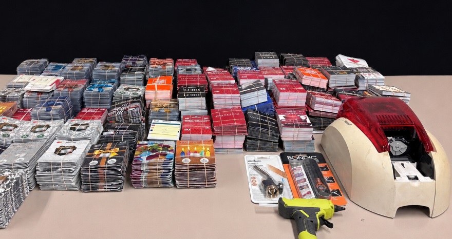 2 Mississauga men charged in widespread gift card scam: Halton Regional Police