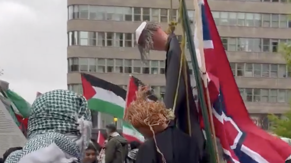 Montreal police investigating after effigy of a kippah-wearing man hanging from a noose displayed at a protest