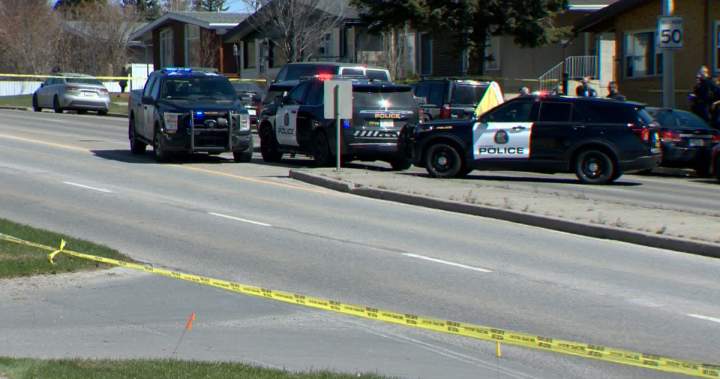 1st-degree murder charges laid after 2 kids found dead in Calgary vehicle