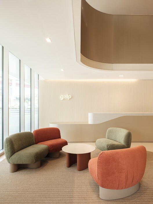Plastic That Is Not a Plastic: Redefining Circularity in Open-Plan Design - Image 7 of 16