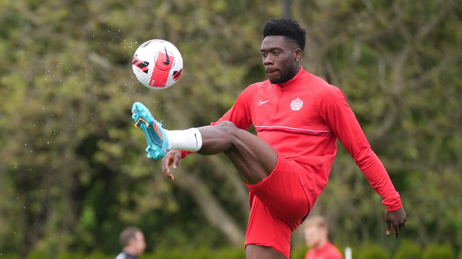 Alphonso Davies likely to miss Canada’s World Cup opener
