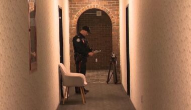 Toronto police investigate deadly fall from North York apartment building – CP24
