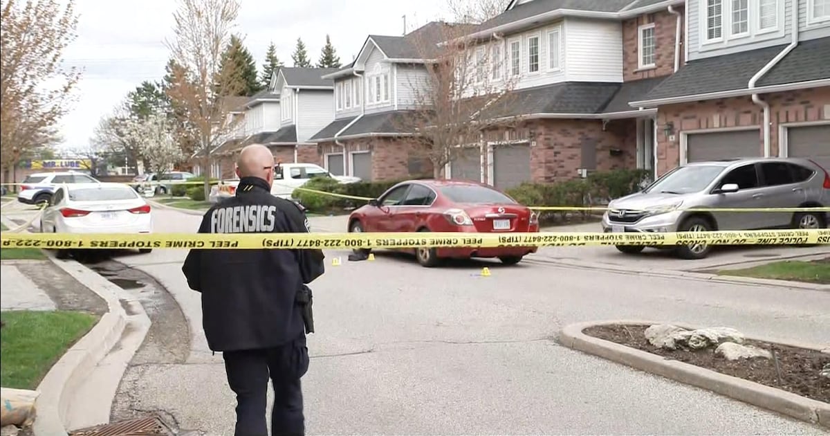 Man in hospital with serious injuries after shooting in Brampton – CP24