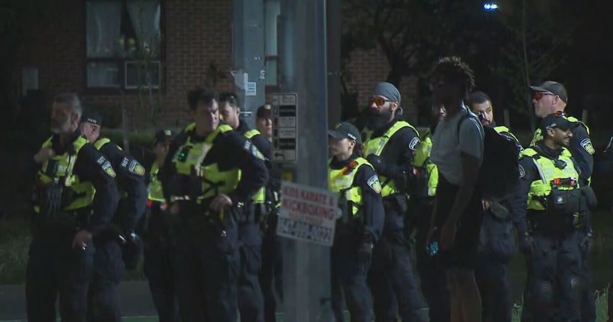 Chinguacousy Park in Brampton closed due to large gatherings and use of fireworks – CP24