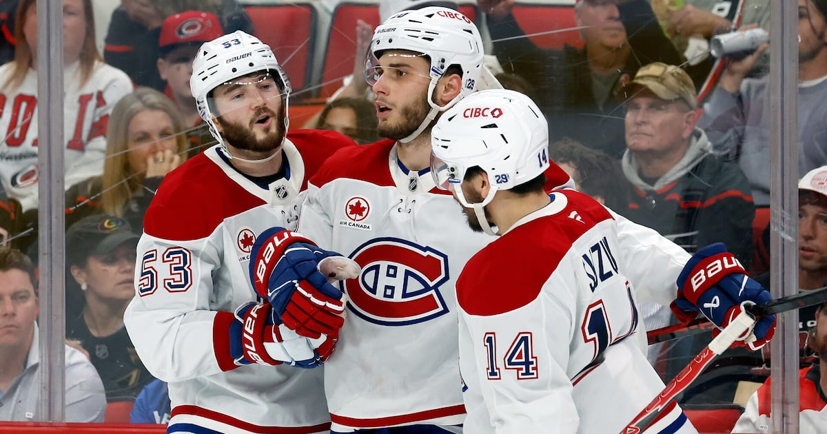 Montreal's top line strikes while Dobes shines in Game 1 win – TSN