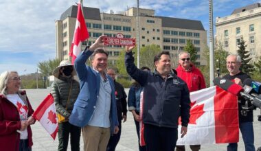 🎶Can you tell me how to get. How to get to Forever Canadian Street.🎶