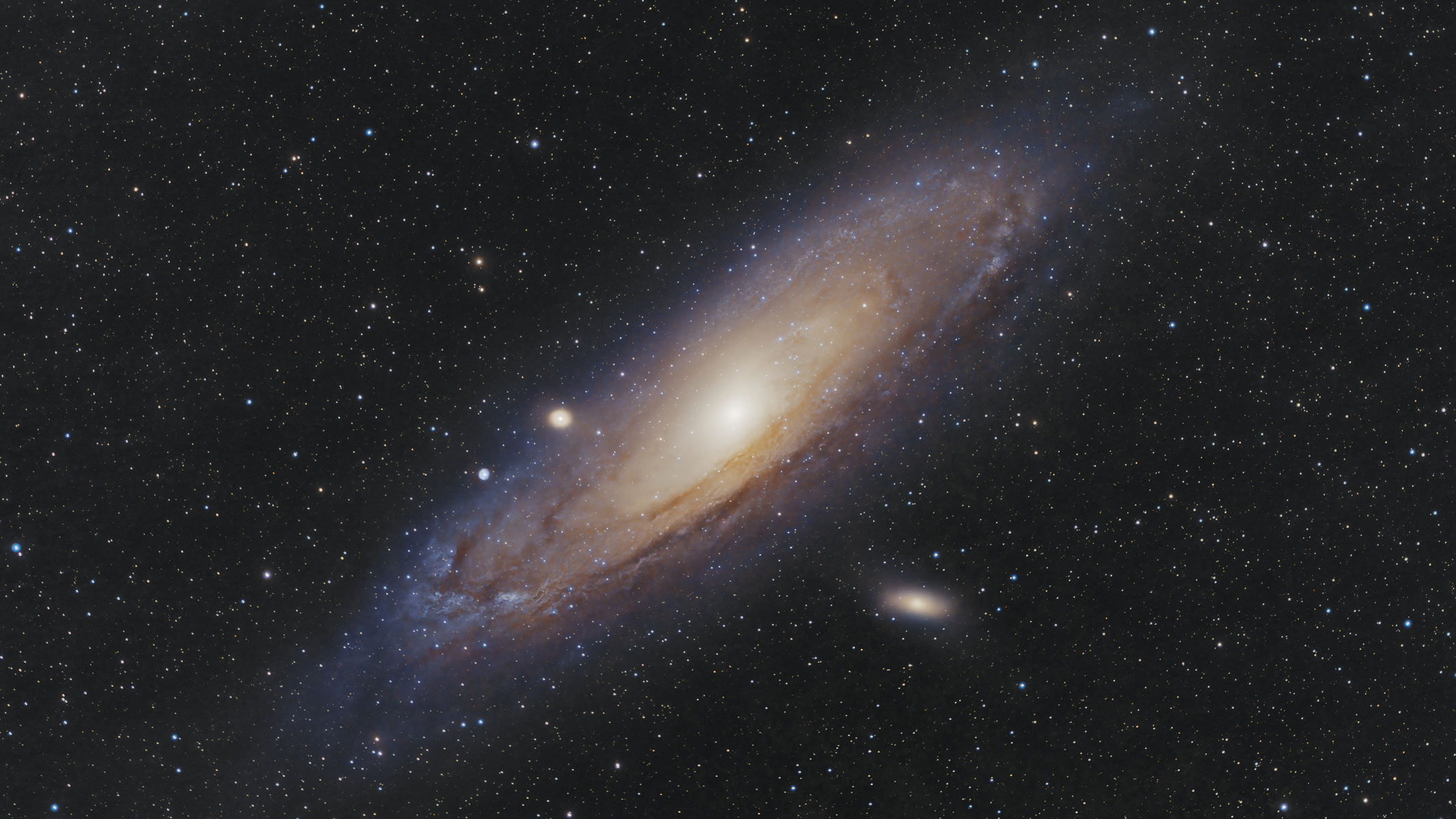 The Andromeda galaxy (M31) as imaged by the Vaonis Vespera II - X edition.