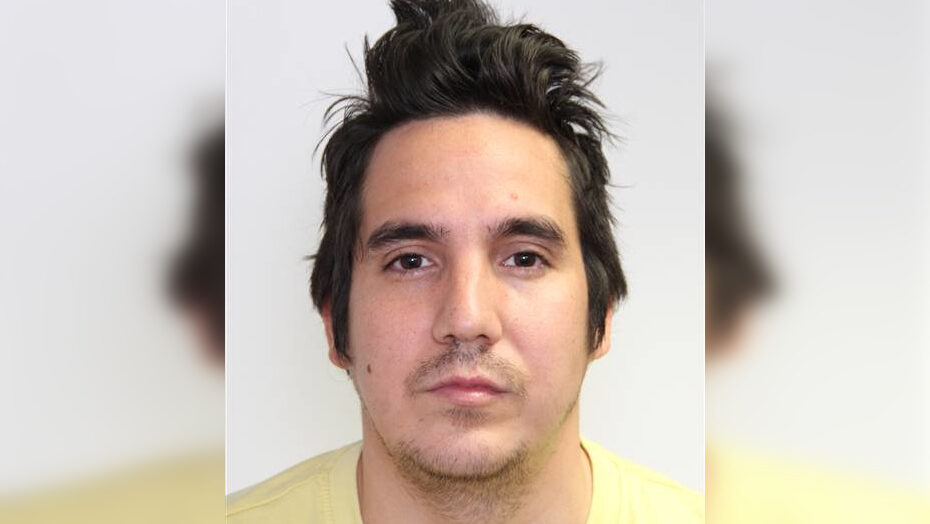 Edmonton police issue Canada-wide warrant for man following armed carjacking