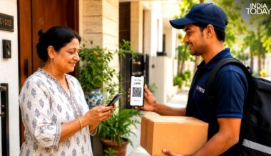 indian woman paying via UPI