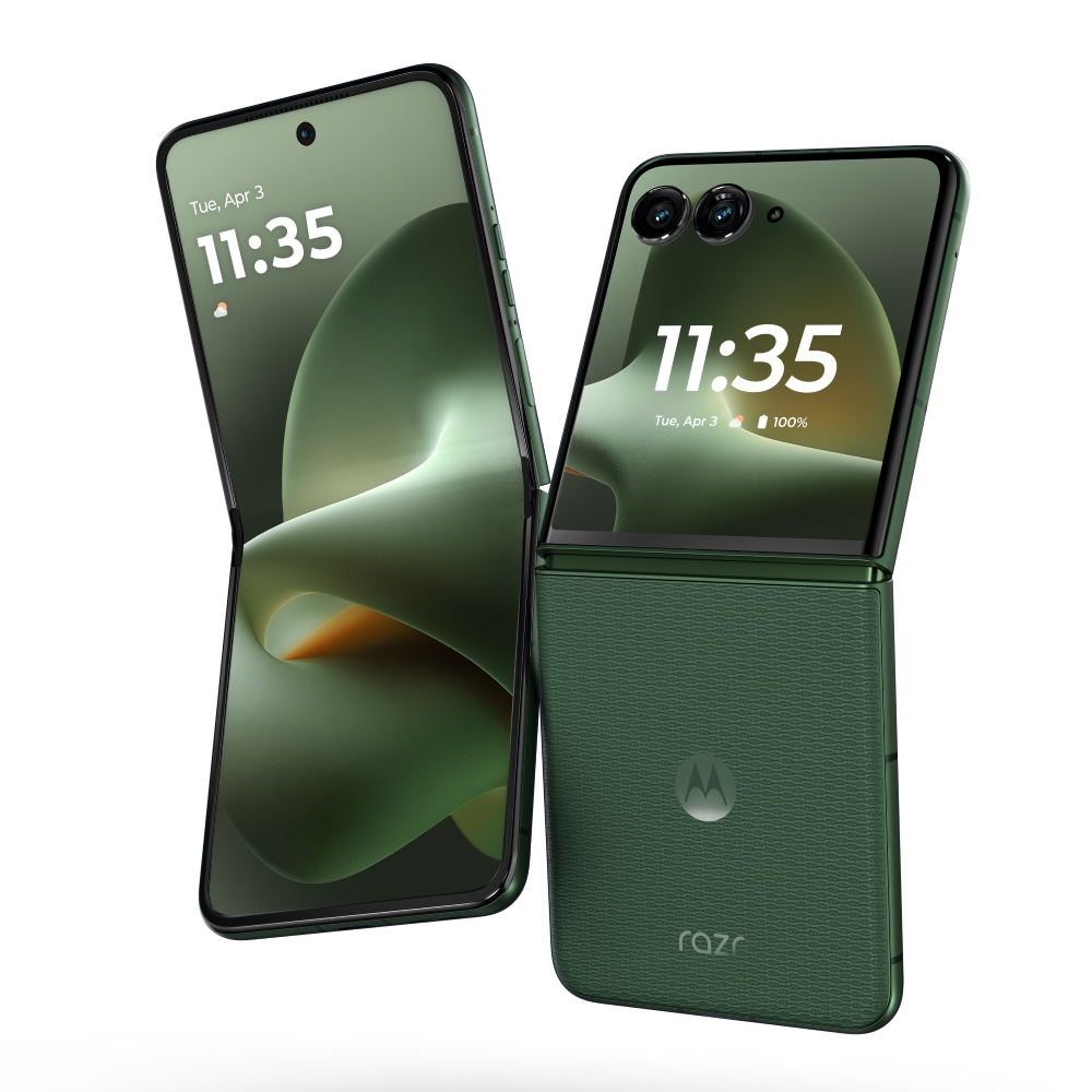 Motorola Razr Plus 2026 render