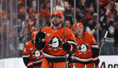 Poehling kicks off scoring | NHL.com