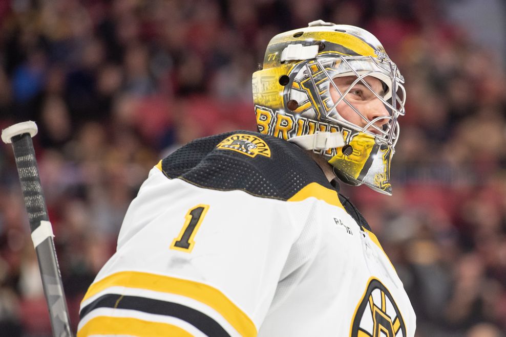 jeremy swayman bruins canucks