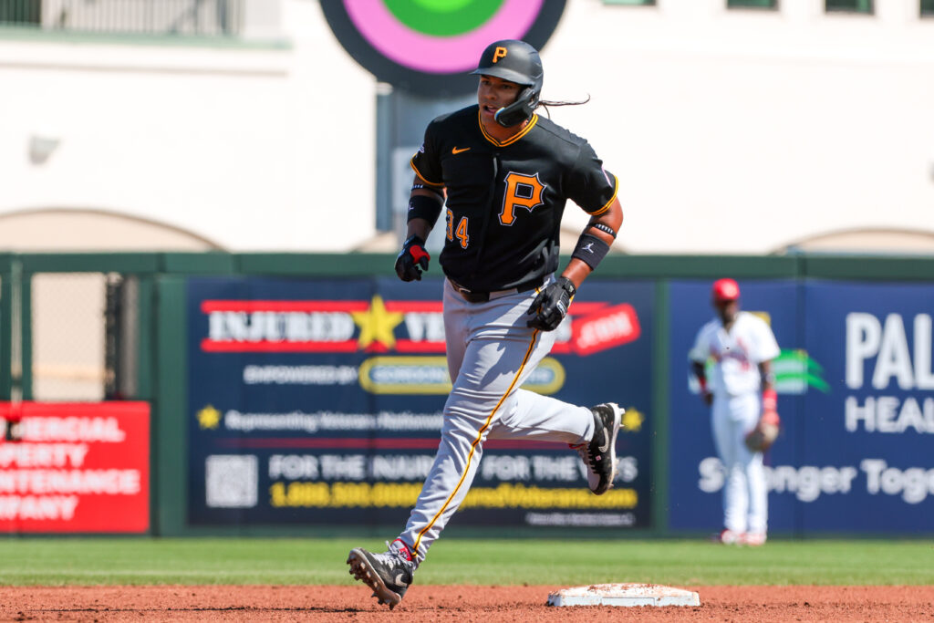 Pirates Expected To Promote Jhostynxon García