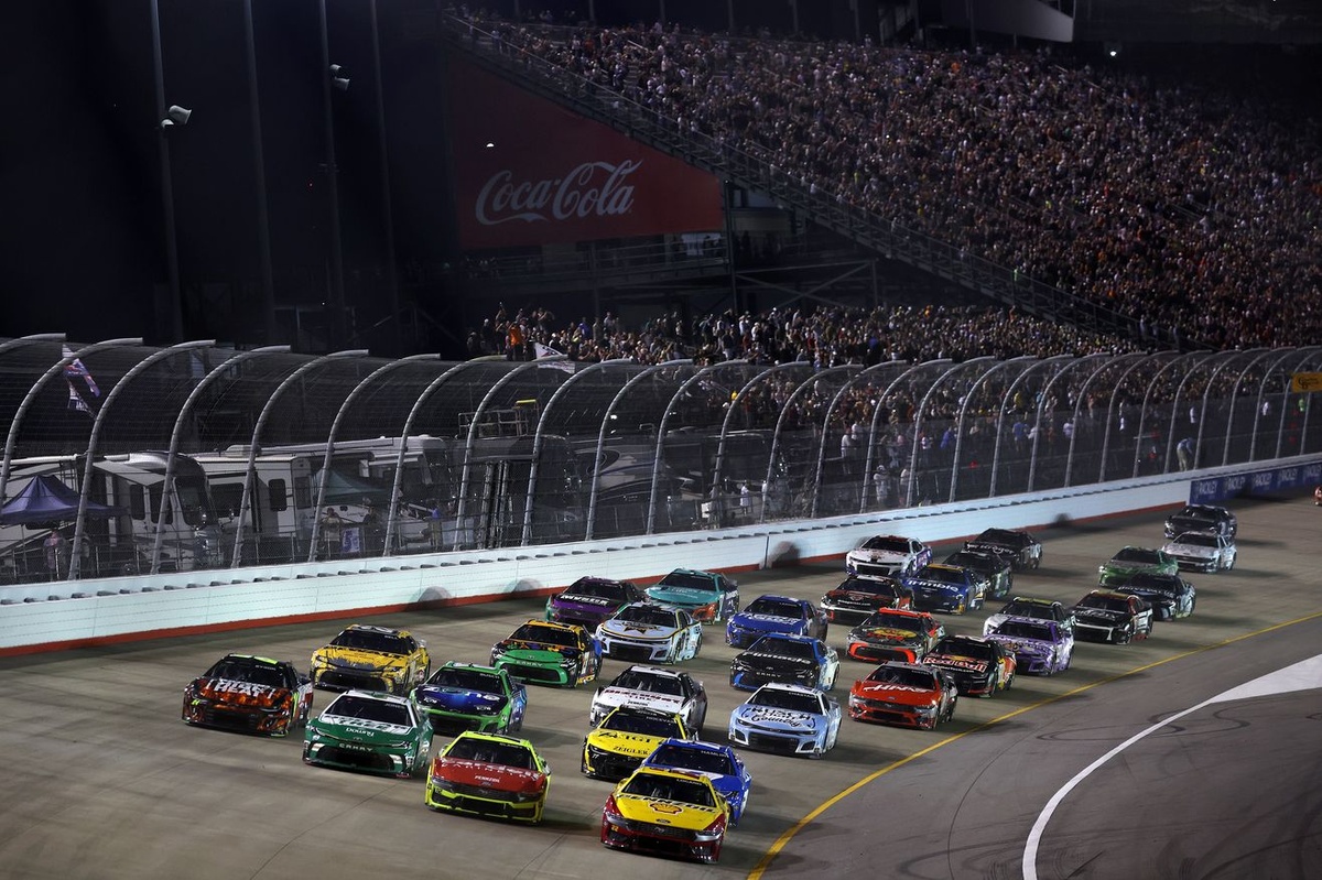 How to watch NASCAR at Nashville: Weekend schedule, weather, start time, TV