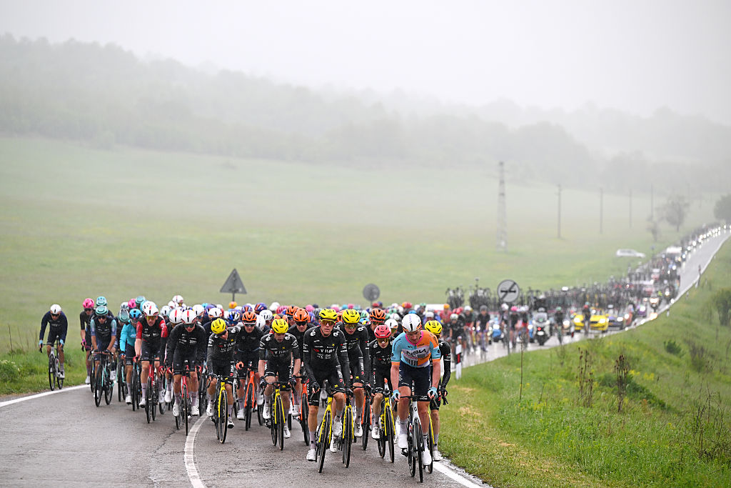 VELIKO TARNOVO, BULGARIA - MAY 09: A general view of the peloton competing during the 109th Giro d&amp;apos;Italia 2026, Stage 2 a 221km stage from Burgas to Veliko Tarnovo / #UCIWT / on May 09, 2026 in Veliko Tarnovo, Bulgaria. (Photo by Tim de Waele/Getty Images)