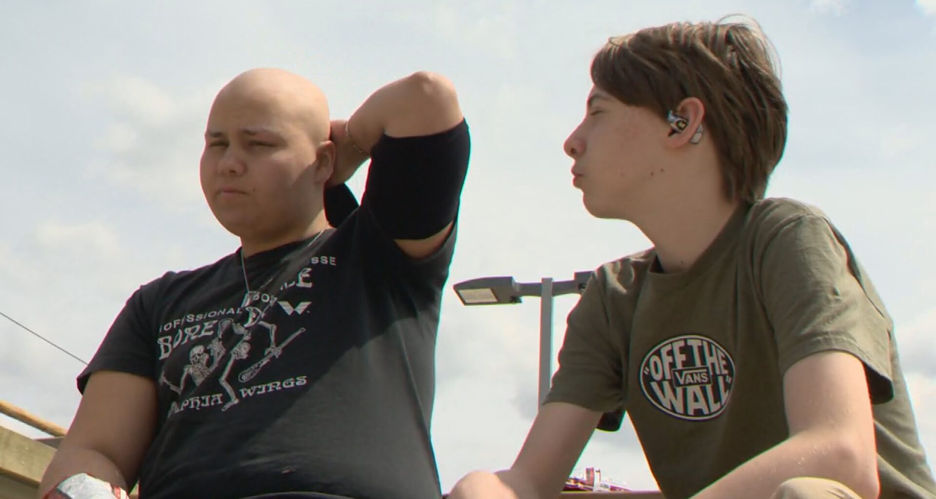 Calgary high school football community comes together to support sidelined player - Calgary