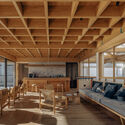 © Yumeng Zhu Kawagebo Snow Mountain Hotel / Moguang Studio - Interior Photography, Wood, Beam, Deck