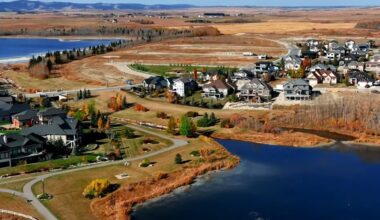 Canada's Scenic Riverside Town Is A Crowd-Free Getaway With Stunning Parks, Shops, And Breweries Near Calgary