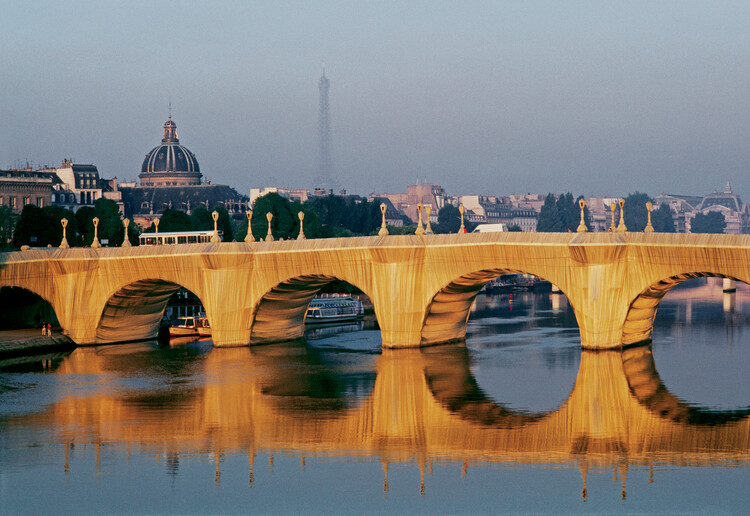 Street Artist JR Installs an Inflatable Cave on Paris' Pont Neuf in Tribute to Christo and Jeanne-Claude - Image 22 of 22