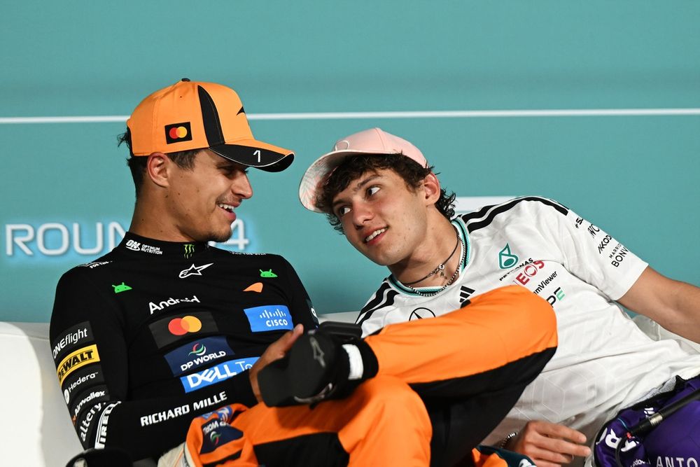 Lando Norris, McLaren, Andrea Kimi Antonelli, Mercedes
