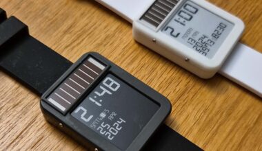 LightInk: E-ink smartwatch with solar, LoRa and GPS lasts 10 months on single charge