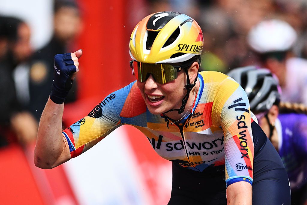 Mischa Bredewold celebrates winning stage 5 of the 2026 La Vuelta Femenina in Astorga, Spain. (Photo by Szymon Gruchalski/Getty Images)