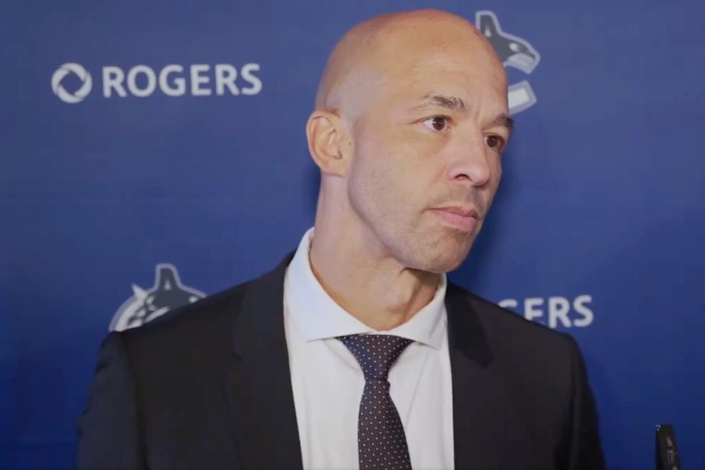 manny malhotra canucks