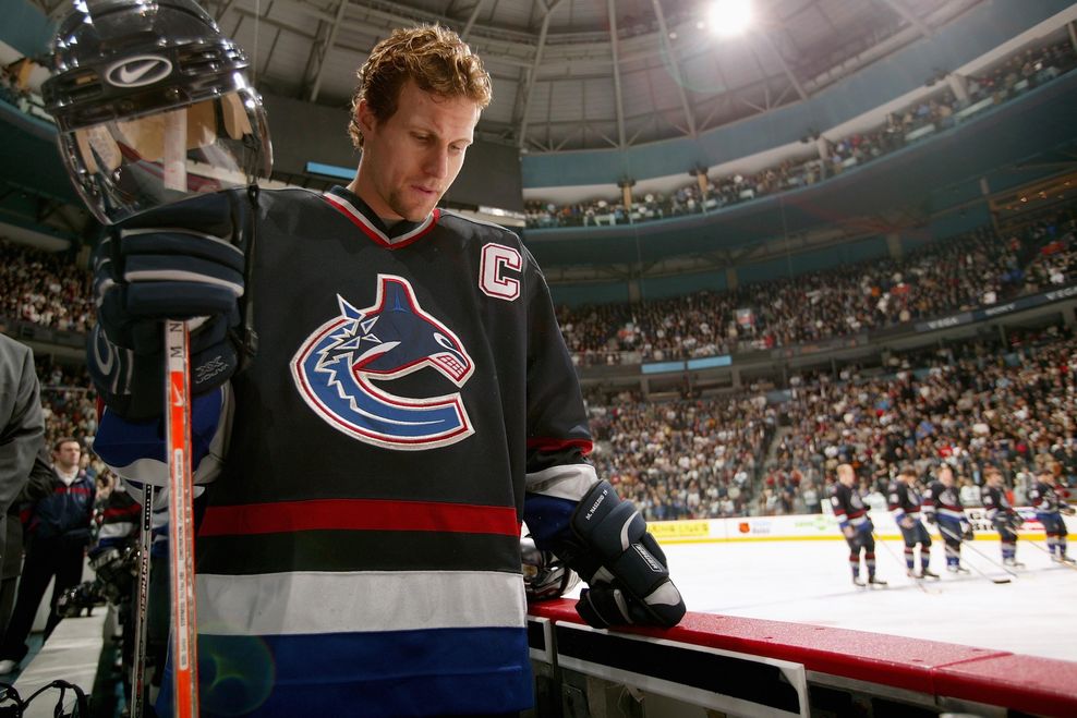markus naslund canucks