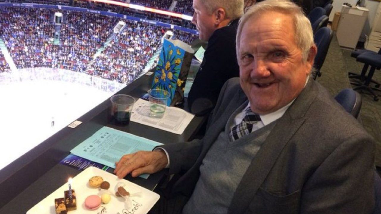 Hockey community mourns death of legendary coach Ernie 'Punch' McLean