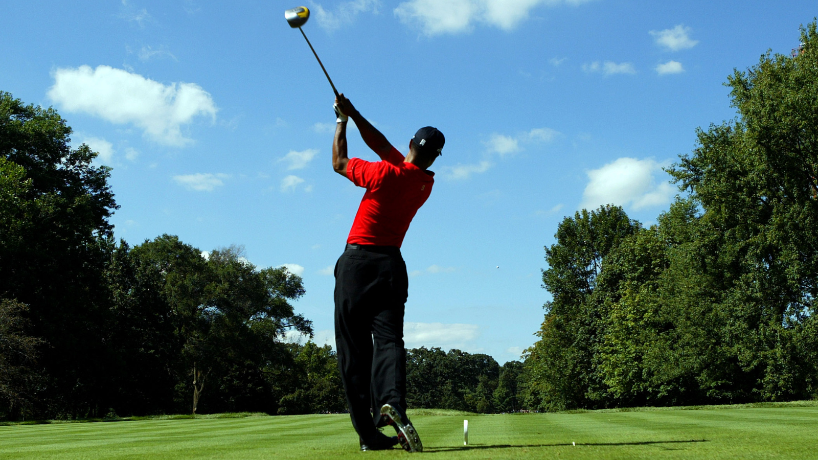 Tiger Woods wins 2006 PGA Championship at the Medina Golf Club in Illinois