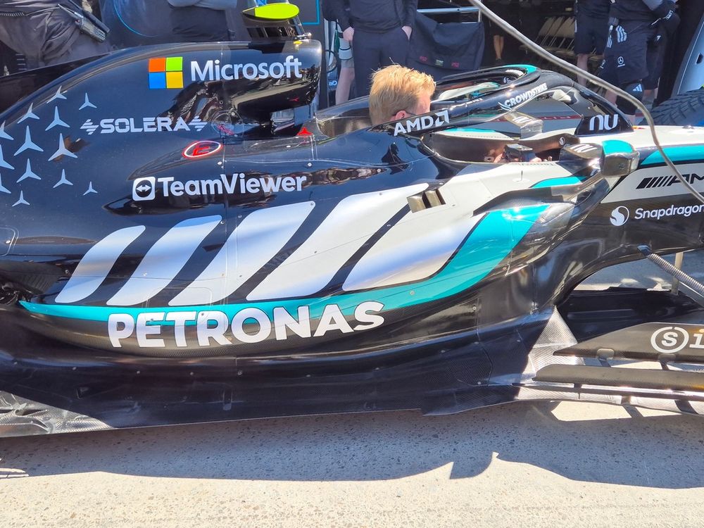 Mercedes tech detail