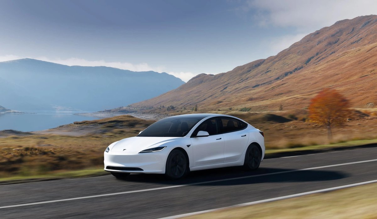 Tesla Quietly Lowers Acceleration Time and Other Specs for Canadian Model 3