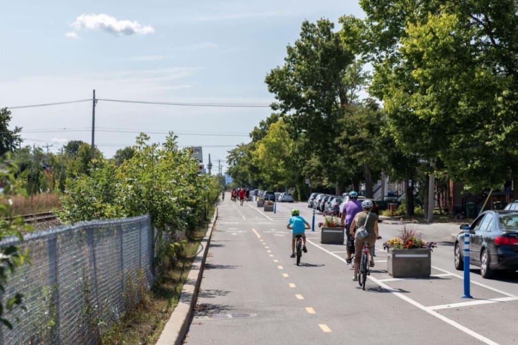 Montreal bike network, Quebec cycling