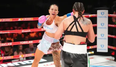 Desley Robinson now holds three pieces of gold at middleweight