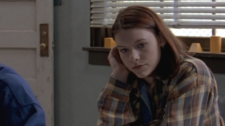 Angela (Claire Danes) sitting pensively in class on My So-Called Life S1E12