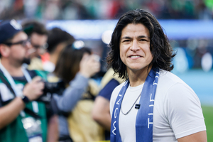 From TV to reality: "Ted Lasso" actor becomes pro soccer player