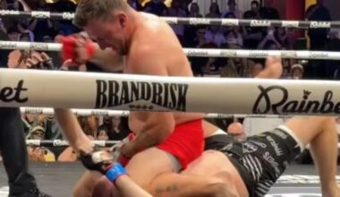Johnny Manziel beats social media influencer in MMA debut