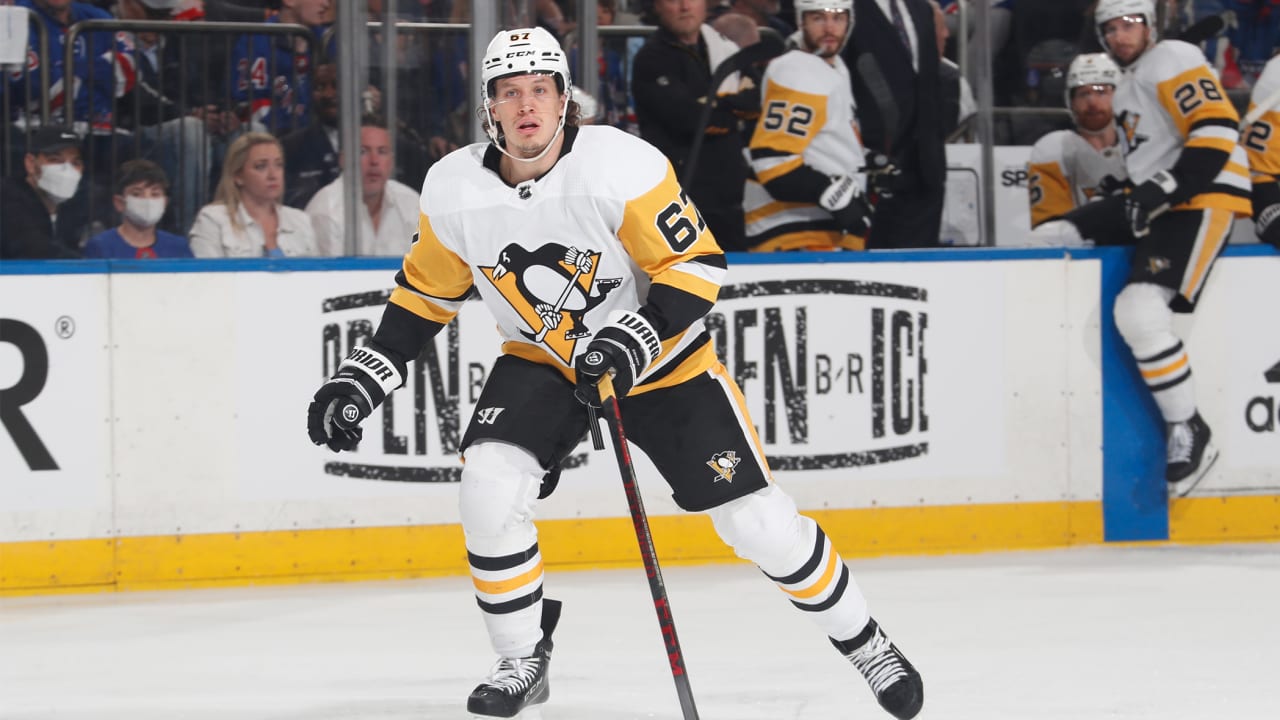 Rakell signs six-year, $30 million contract with Penguins