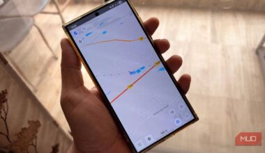 I turned an old phone into an offline GPS, and it works too well