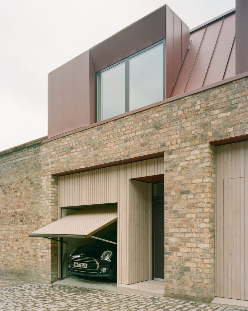 Traditional mews typology