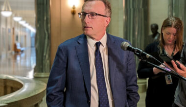 Minister Jim Reiter