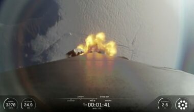 SpaceX launches secret US spy satellites to orbit from California (photos)